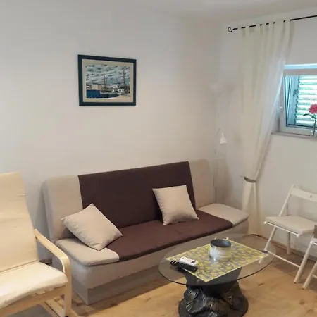 Holiday home Smokvica *